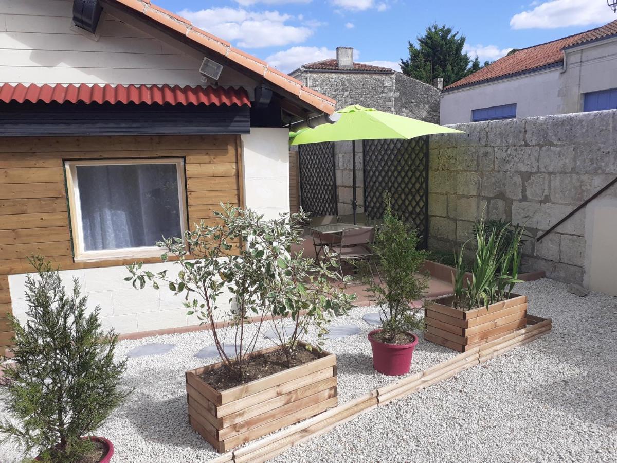 Le Clos Des Passiflores ポン エクステリア 写真